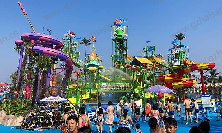浙江宁波大目湾阿拉的海水上乐园水寨