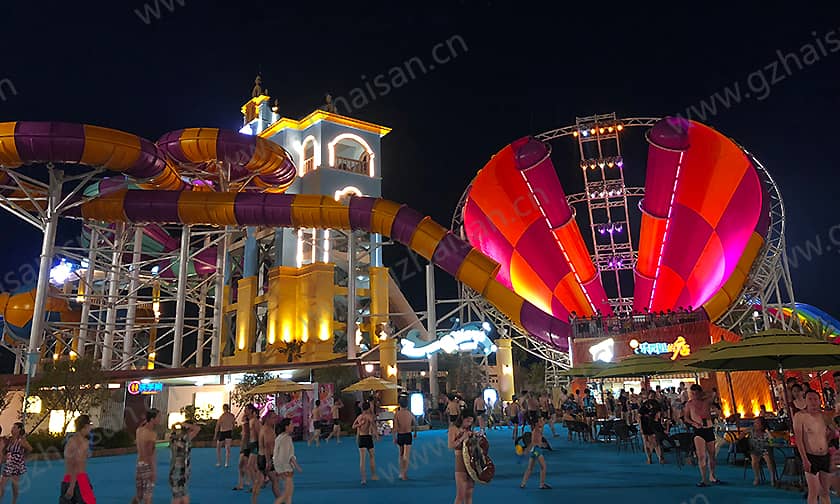 宁波大目湾阿拉的海水上乐园超级龙卷风滑道