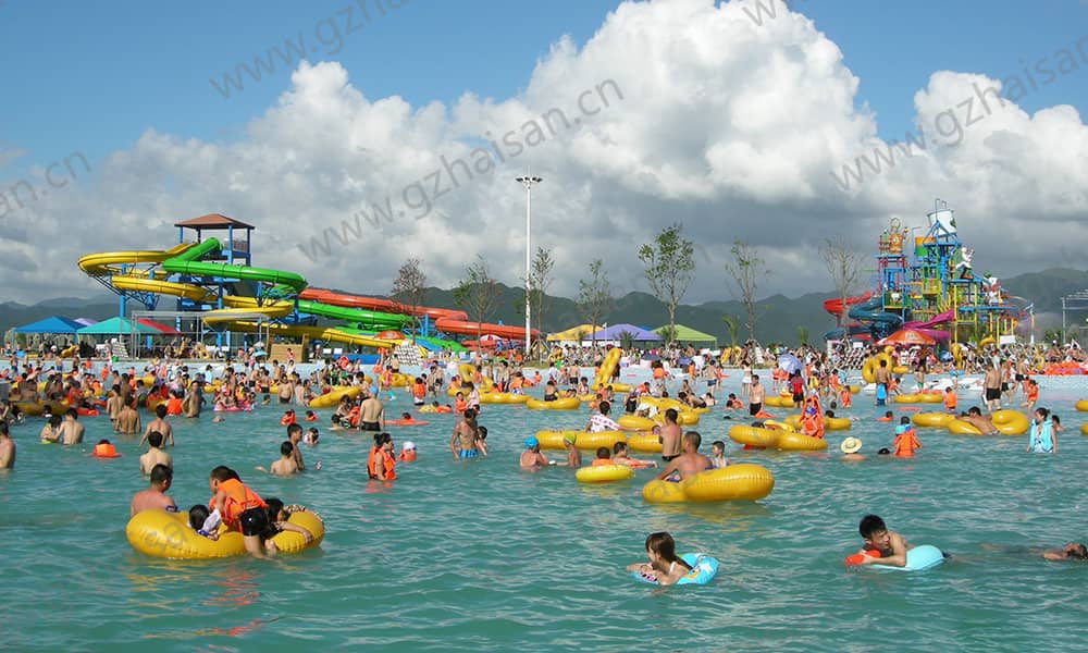 浙江宁波东钱湖水上乐园螺旋组合滑道、造浪池