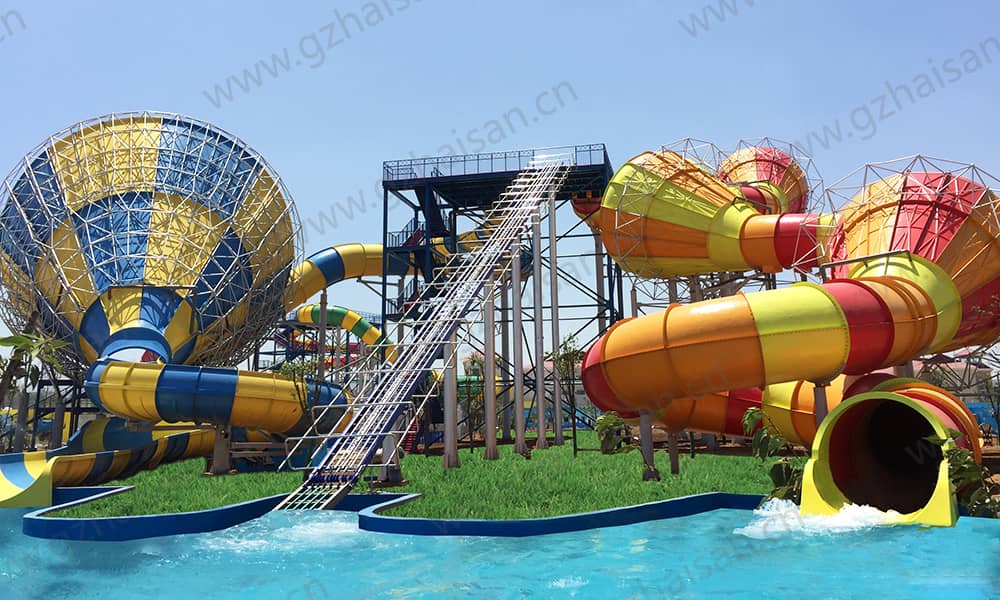 河南洛阳中赫梦幻水世界大喇叭、暴风谷组合