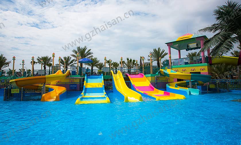 宁波大目湾阿拉的海水上乐园小谐游乐场儿童滑梯