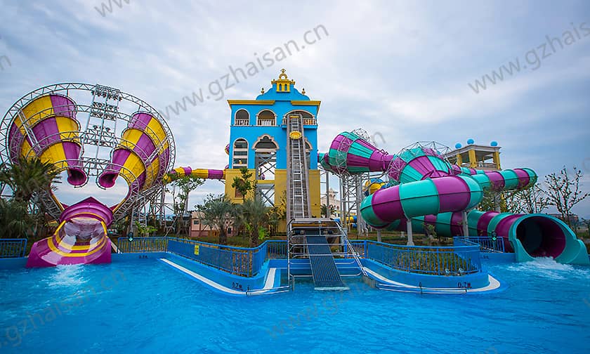 浙江宁波大目湾阿拉的海水上乐园超级龙卷风+暴风谷