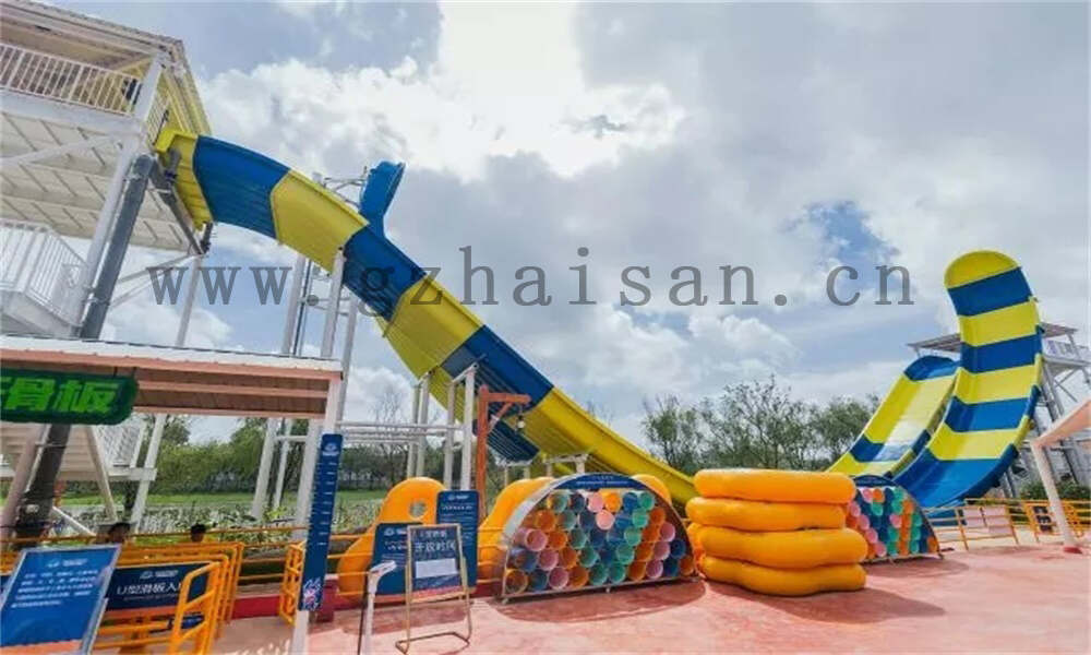 有什么受欢迎的中小型水上乐园设施？