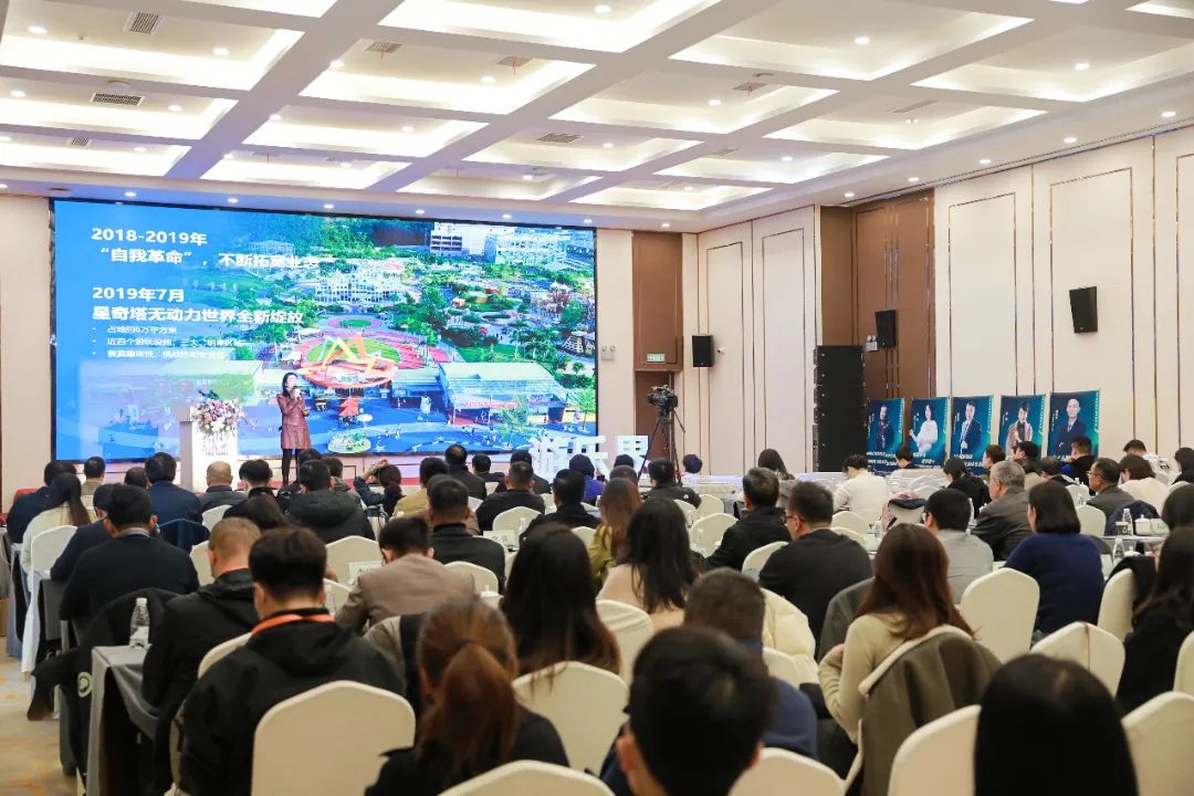 金冠荣耀，见证卓越！jinnianhui今年会游乐斩获两项重量级大奖